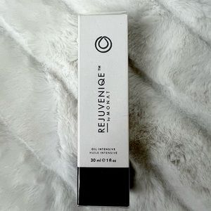 Rejuvenique Oil Treatment